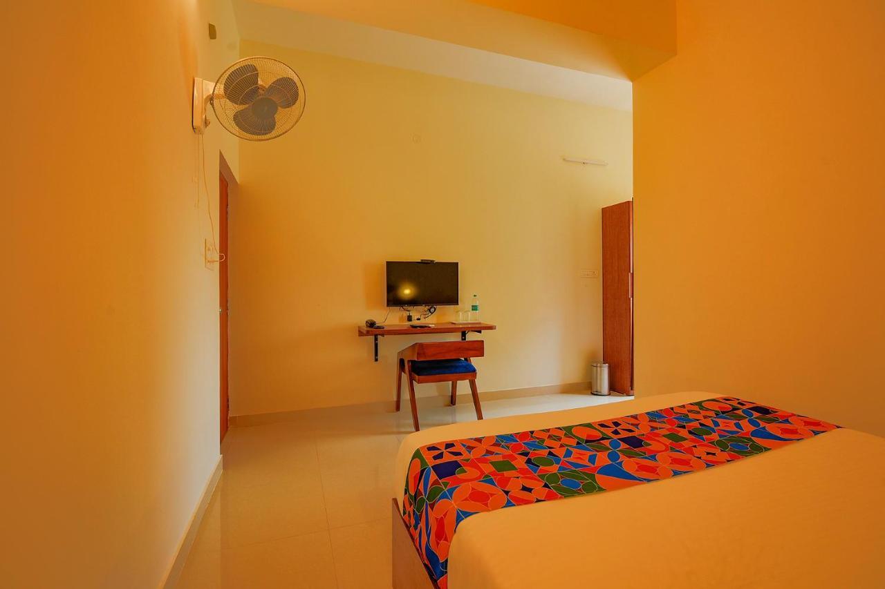 Fabhotel Gr Lake View - Btm Layout Bangalore Exterior photo
